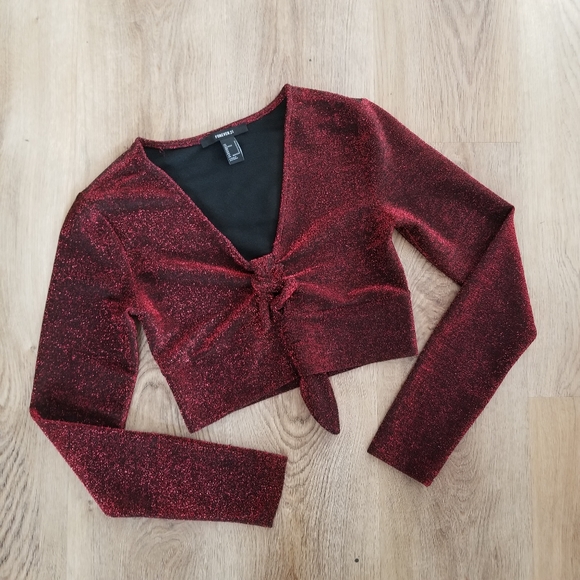 Forever 21 Tops - FOREVER 21 RED SHIMMER LONG SLEEVE CROP TOP